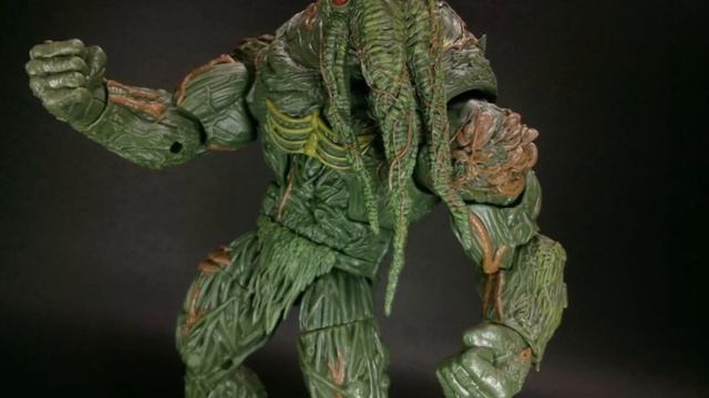 New Marvel Legends Werewolf by Night Man-Thing action figure in hand images by sb Toyz смотреть онлайн