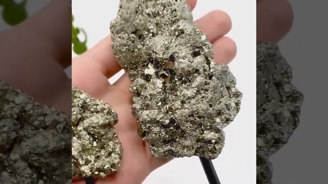 Pyrite with stand Money attached with protection 7987719581 смотреть онлайн