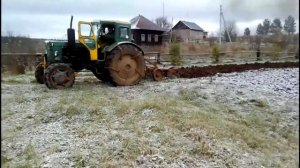 Осеняя вспашка огорода трактором Т-40ам