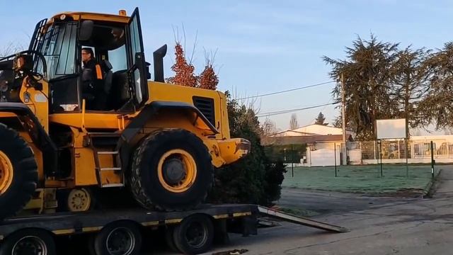 Chargement D'un JCB 436