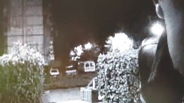 Железногорец пробует вскрыть банкомат (РОЗЫСК!) смотреть онлайн