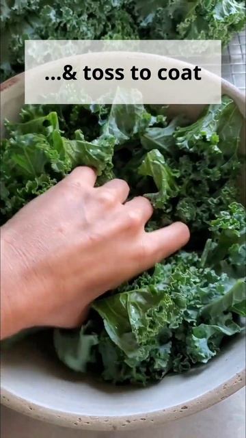 Crispy, Garlicky Kale Chips Recipe #shorts