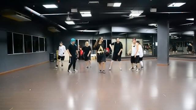 방탄소년단 We Are Bulletproof Pt.2 dance practice [EPSILON cover] смотреть онлайн