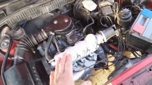 Дымит  двигатель при первом запуске. Почему  такое происходит?Разбираемся в причинах.