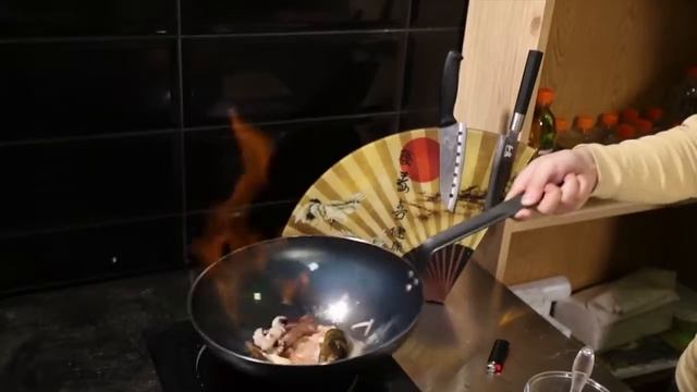 Лапша WOK с морепродуктами  Просто и вкусно