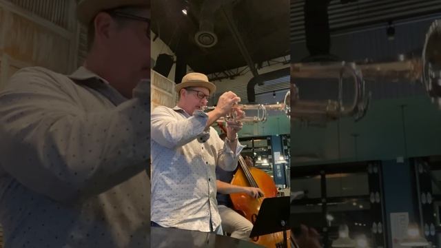Two choruses on “Cheesecake” from 1/16/23 gig at The Keys Grill and Piano Bar смотреть онлайн