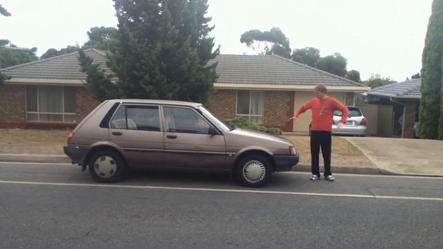 Kim Bell and Andrew Till - Andy Rooooo Song (2013 Music Video) смотреть онлайн