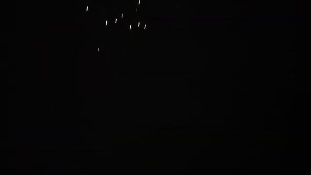 Новогодний влог взрываем салюты смотреть онлайн