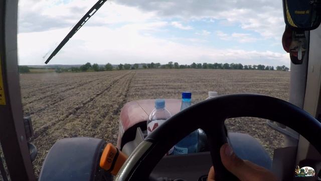 #12 Продолжаем прыгать!Делаю ТО трактора Case Puma 225 CVX ррямо в поле! смотреть онлайн