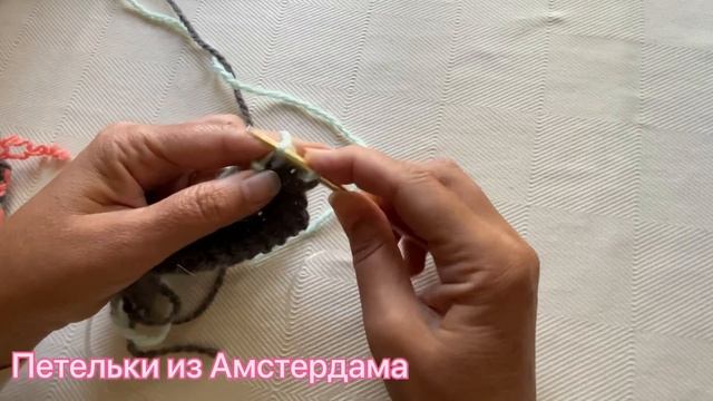 Двухцветный узор от Brunello Cucinelli. Для джемпера, свитера, для детских вещей. #knittingpattern