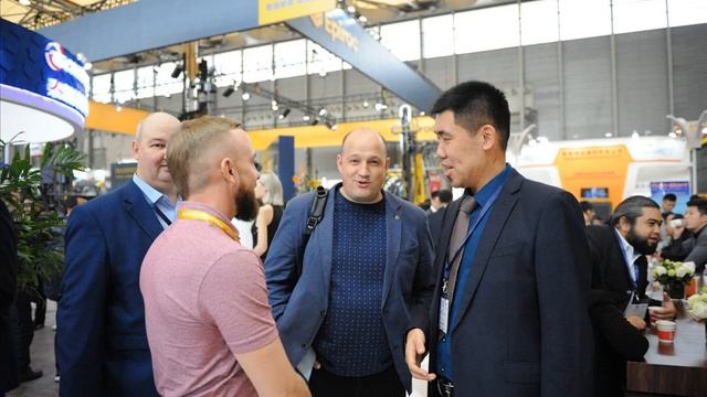 Fambition underground loader exhibited in 2018 Bauma show (Shanghai). смотреть онлайн