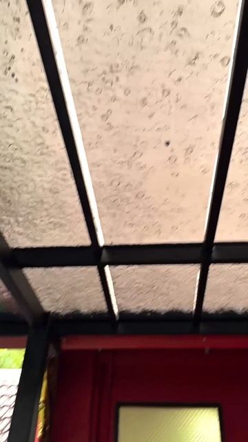 Тропический дождь на Пхукете смотреть онлайн