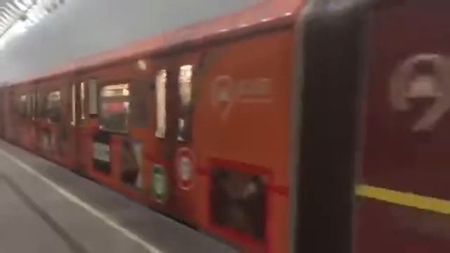 Метровагон 81-761А "80 лет в ритме столицы" #30690 (снаружи) смотреть онлайн