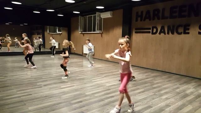 Танцы смотреть онлайн