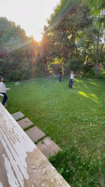 Breezy Summer is fun! Playing badminton in the backyard with my son | Simple Canada Lifestyle#short смотреть онлайн