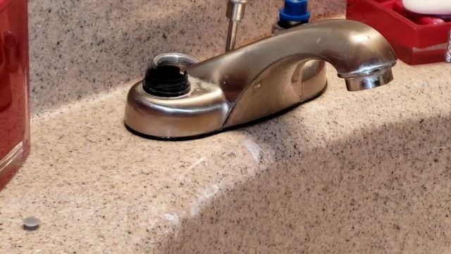 HOW TO FIX A LEAKY FAUCET | REPLACING A STEM смотреть онлайн