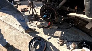 Газ 3308 ремонт #52 БАГУ сняли разбор ступицы