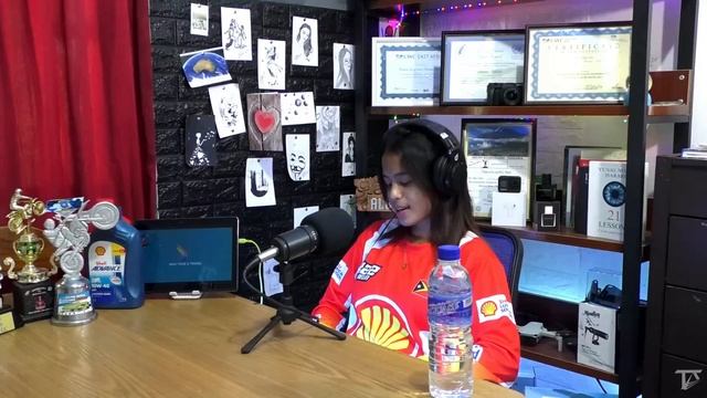 labarik feto ne halai motor husi tinan 6 - Celine labarik feto idade 15 halai motorcross buan смотреть онлайн