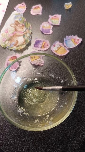 Пасхальные яйца в технике декупаж бумажными салфетками. смотреть онлайн