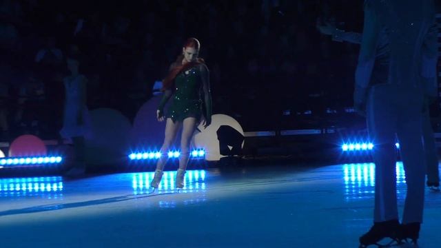 Грустная Русалочка А.Трусова. Принц Е.Семененко объявил свадьбу с другой,укравшей голос Русалочки.