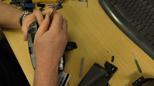 Vive Cosmos Complete Headset Disassembly. Learn from my mistakes. смотреть онлайн