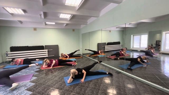 Тренировка 13.05.2024, партер, круги  ногами и туловищем