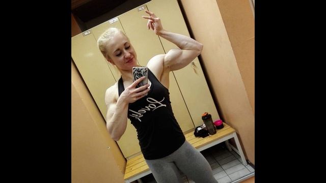 26 yo Muscle girl Anna-Sofia Pekkarinen смотреть онлайн