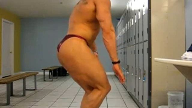 BODYBUILDING RIPPED PUMPED MUSCLE LOCKERROOM POSEDOWN KULTURYSTYKA CULTURISMO CULTURISME смотреть онлайн