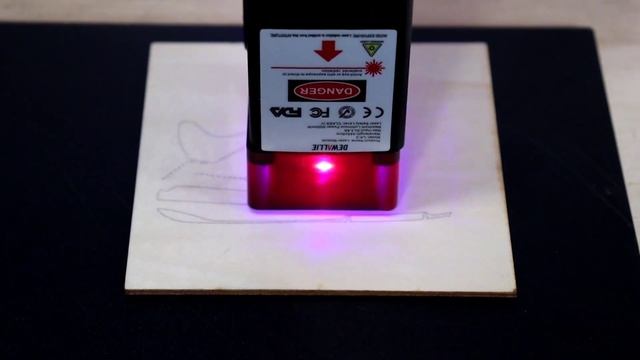 My Review of the DEWALLIE Laser Engraver. So Far So Good !! смотреть онлайн