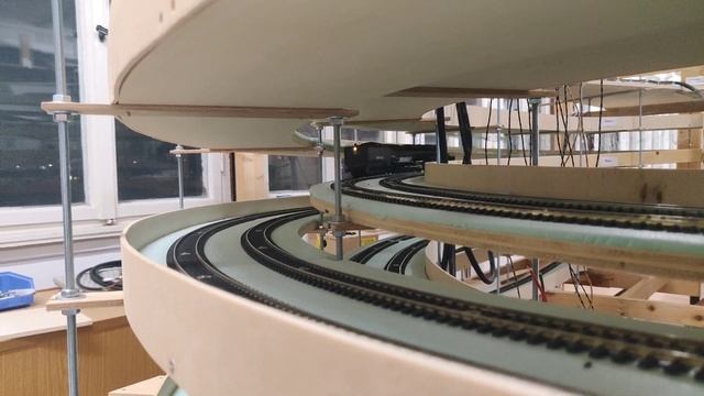 Big Boy in the helix смотреть онлайн