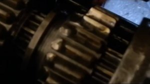 Почему стучала 6 передача, трактор МТЗ .(экспортный.)