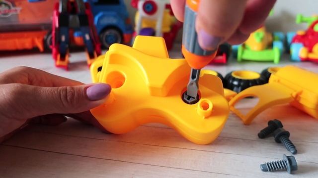 Дорожная техника. Машины для детей. Собираем дорожный каток смотреть онлайн