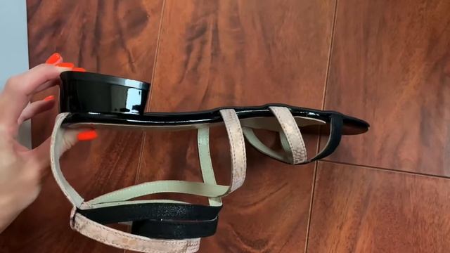 Стрип-2/К53 (змея пудра + чёрный лак + пантера) смотреть онлайн