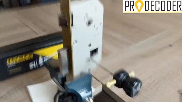 MCM 3x3 lock opening with Prodecoder Automatic смотреть онлайн