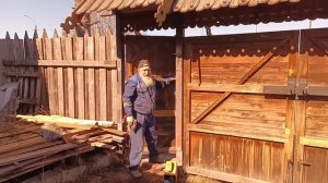 Защелка для калитки. Деревенская стройка.