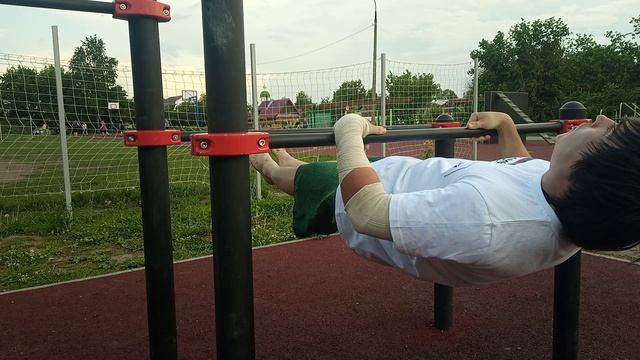 Закрытый вис, горизонт под турником (передний вис) воркаут STREET WORKOUT смотреть онлайн