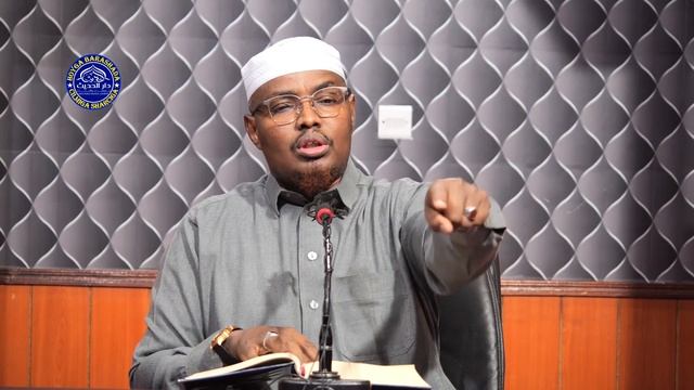 Sh Xassaan Oo Kahadlay Diin Xumada  Madaxdii Soomartay Somaliya