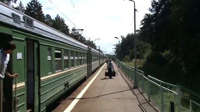 Электропоезд ЭР2Т-7095 платформа Захарово смотреть онлайн