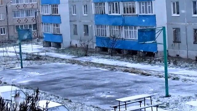 ПЕРВЫЙ СНЕГ В ВЯТСКИХ ПОЛЯНАХ . смотреть онлайн