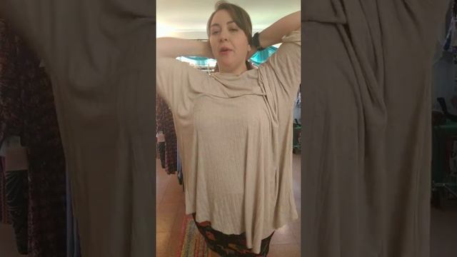 LuLaRoe Style Tips: Lindsay is more than a Kimono! смотреть онлайн
