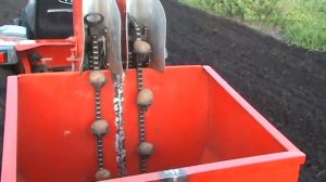 Картофелесажалка для минитрактора