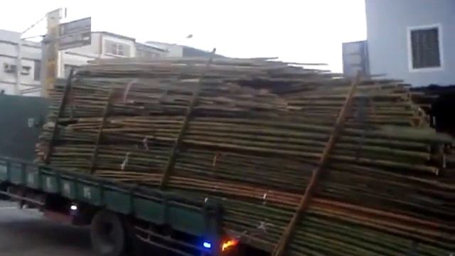 Как быстро разгрузить целый грузовик ? смотреть онлайн