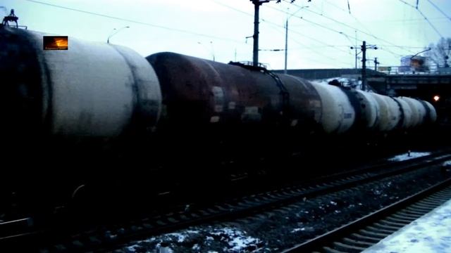 Отправление ВЛ80к-112 с грузовым поездом смотреть онлайн