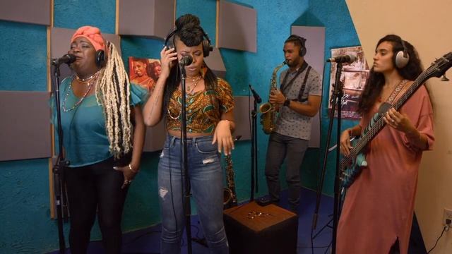 La Reyna y La Real live concert "Miky y Repa" смотреть онлайн