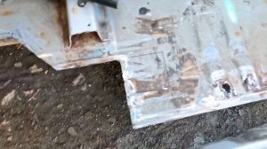 Mitsubishi Lancer восьмого поколения. Замена порогов, ремонт днища автомобиля.