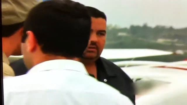 Ben afleck's friend jet get repo. смотреть онлайн