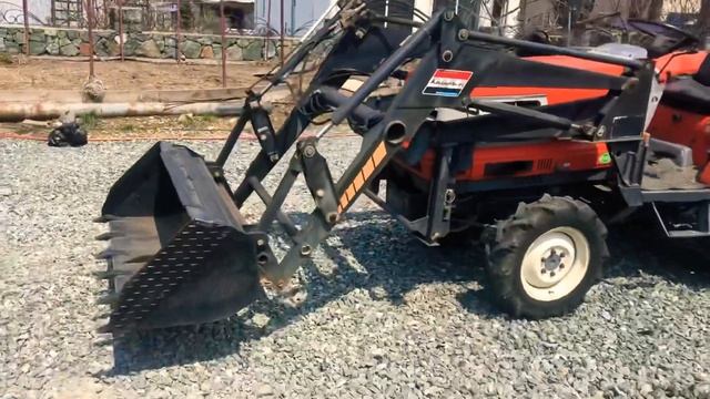 Трактор KUBOTA GL23 4WD смотреть онлайн