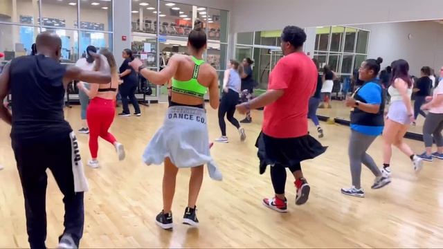 CUFF IT By Beyoncé | Zumba Fitness | Line Dance смотреть онлайн