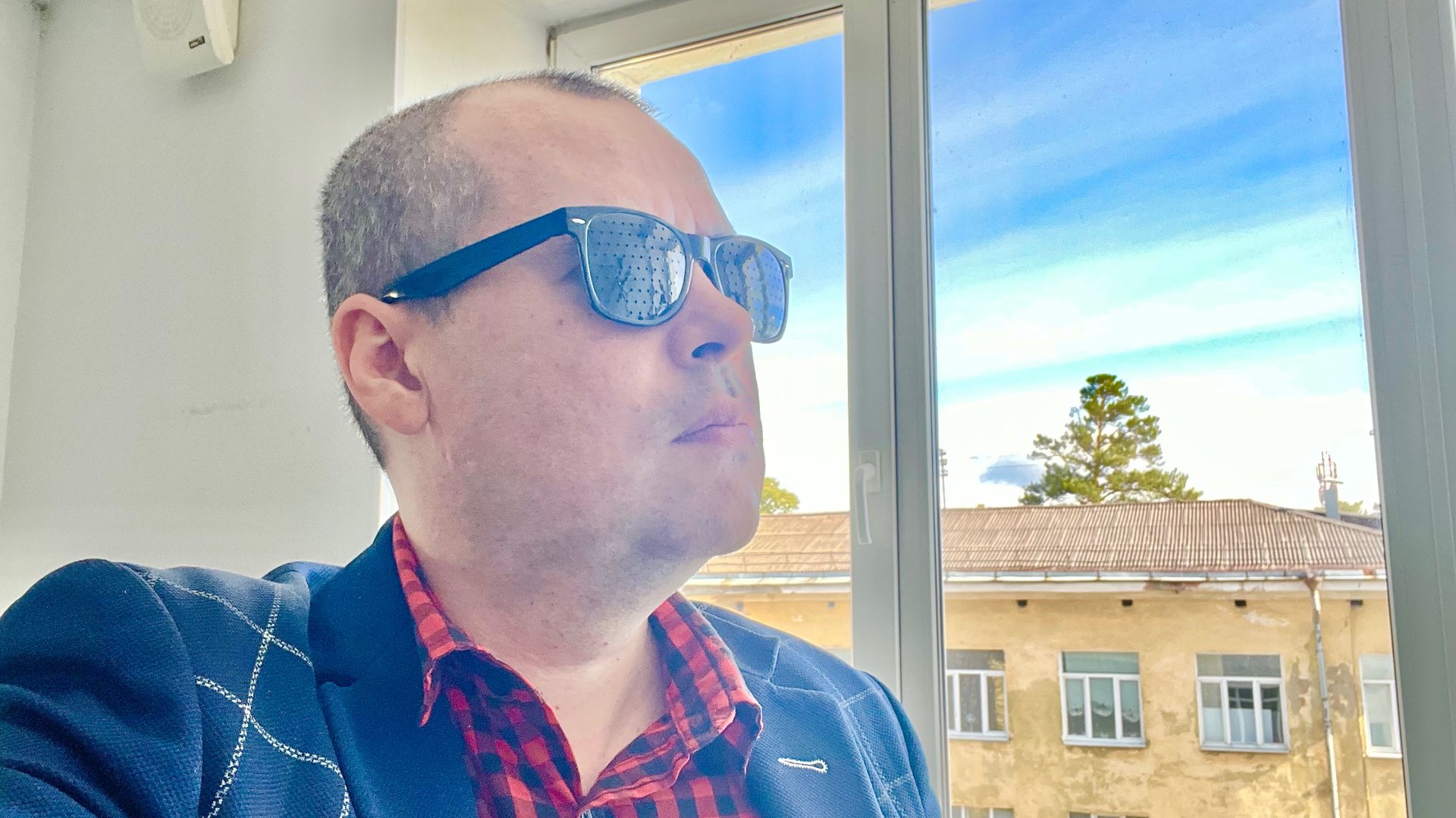 Неделя из жизни Дэна …Получил права.. здоровье вах вах и полный багажник вина! смотреть онлайн