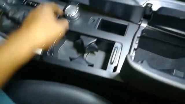 How to remove center console Cup Holder Roller Cover Trim on Mercedes ! how to repair Cup Holder ! смотреть онлайн